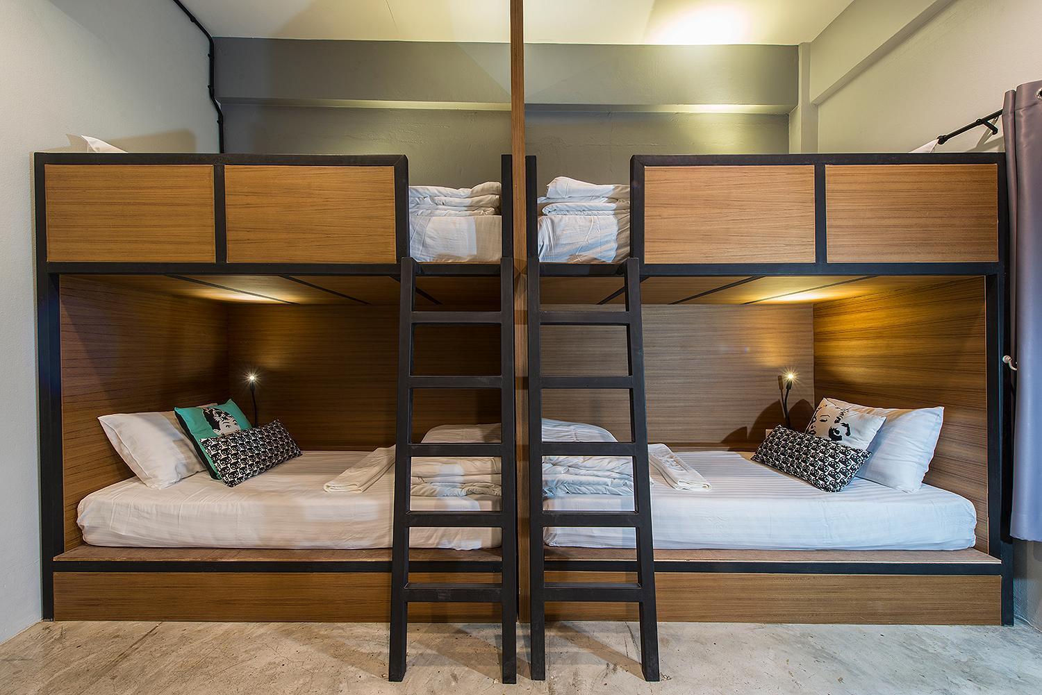 Sleep Station Hotel Surat Thani Exterior photo